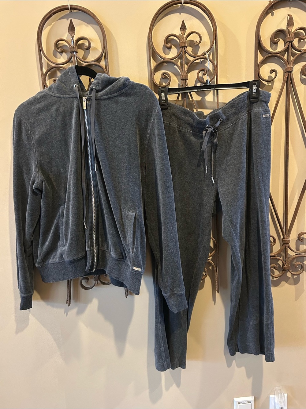 Calvin Klein Women's Hooded Velour Sweatpants Set - Charcoal